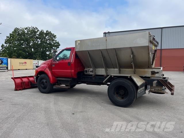Ford F-650 Hóeltakarítók
