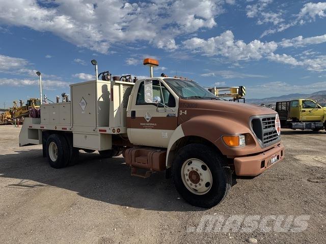 Ford F-650 Tartályos teherautók