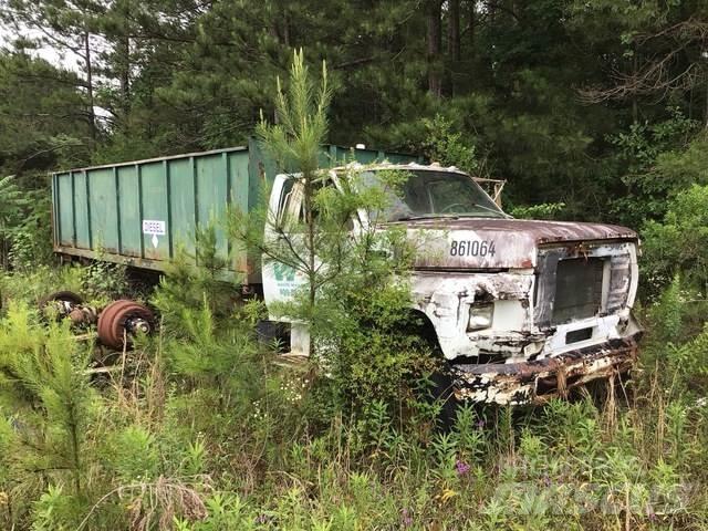 Ford F-700 Billenő teherautók