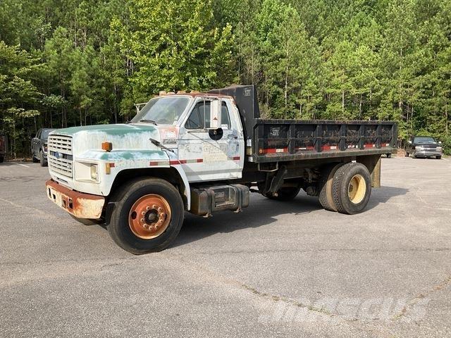 Ford F-700 Billenő teherautók