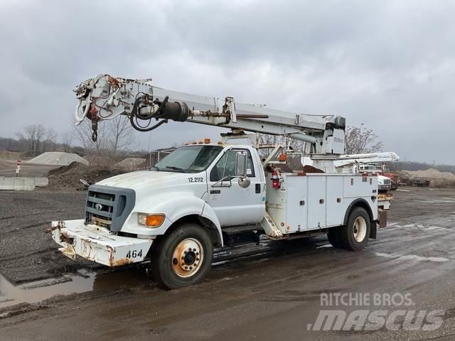 Ford F-750 Mobil fúró teherautók