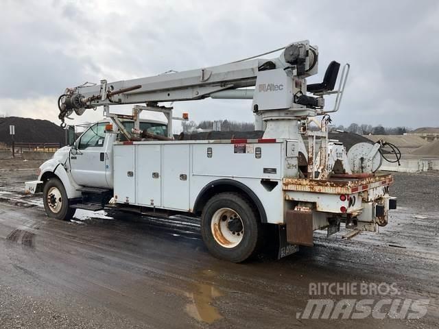 Ford F-750 Mobil fúró teherautók