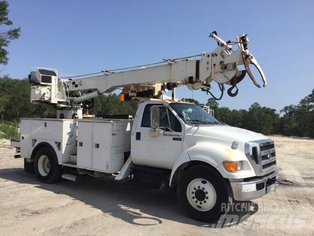 Ford F-750 Mobil fúró teherautók