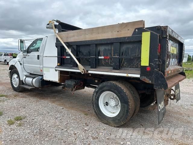Ford F-750 Billenő teherautók