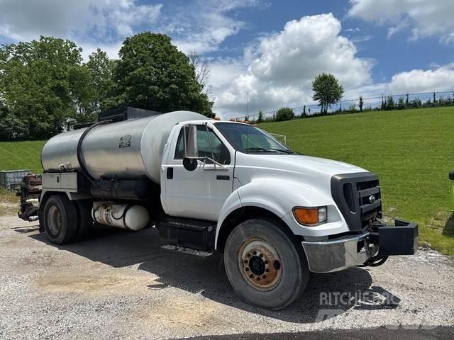 Ford F-750 Betonkeverők/Betonpumpák