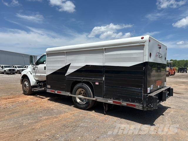 Ford F-750 Tartályos teherautók