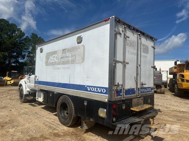 Ford F-750 Tartályos teherautók