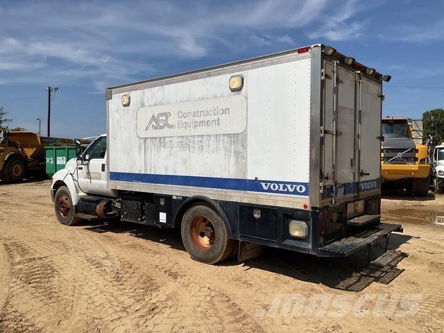 Ford F-750 Tartályos teherautók