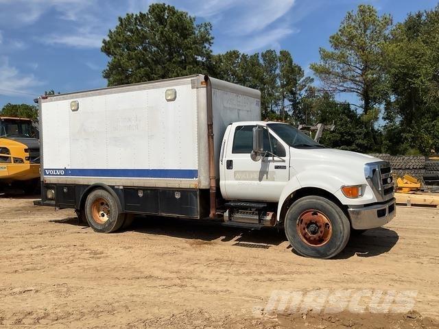 Ford F-750 Tartályos teherautók