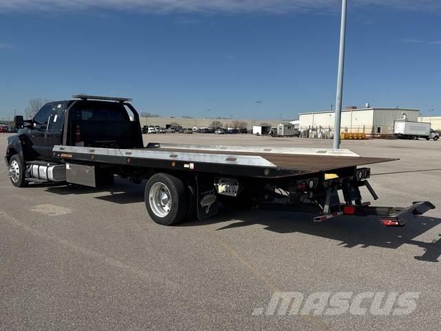 Ford F-750 Műszaki mentők