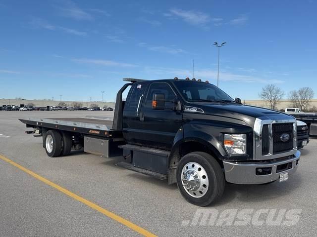 Ford F-750 Műszaki mentők