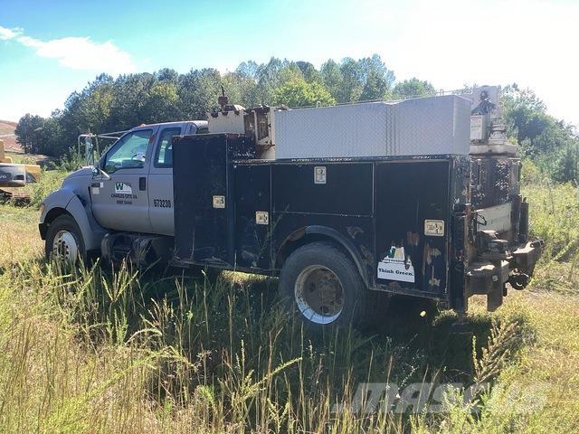 Ford F-750 Közúti karbantartó haszongépek