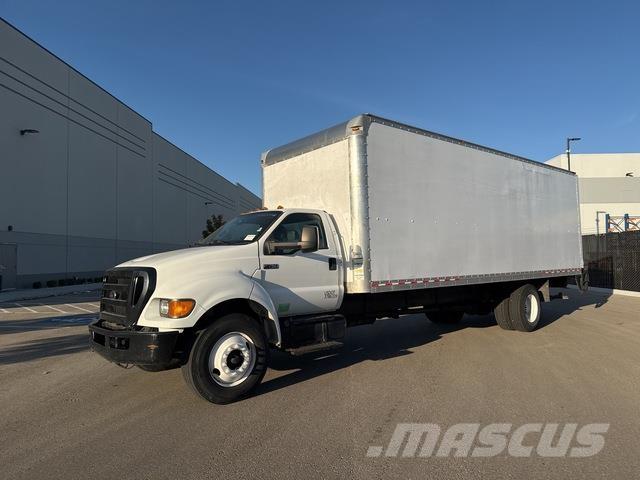 Ford F-750 Dobozos teherautók