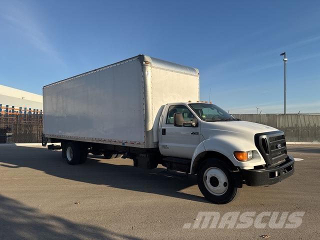 Ford F-750 Dobozos teherautók