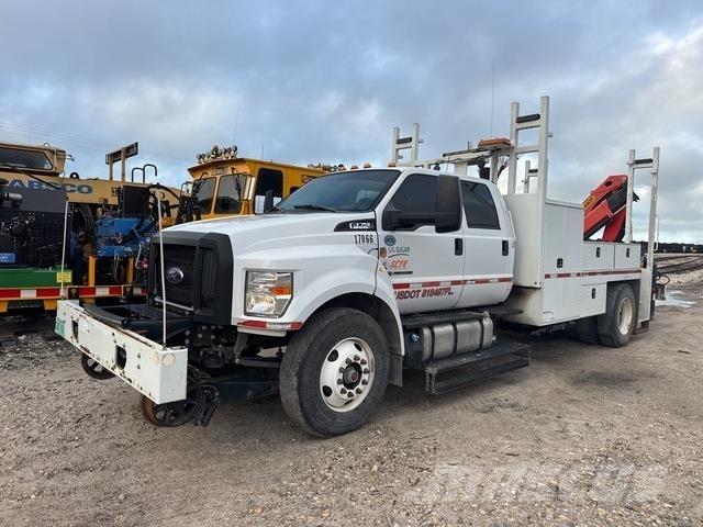 Ford F-750 XL Egyéb