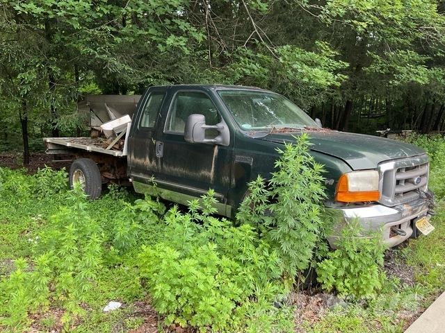 Ford F250 Kis teherszállító/Platós kocsi