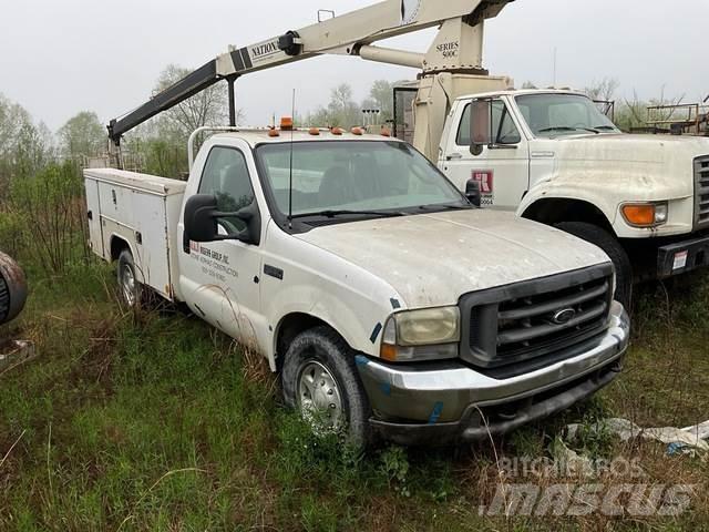 Ford F350 Kis teherszállító/Platós kocsi