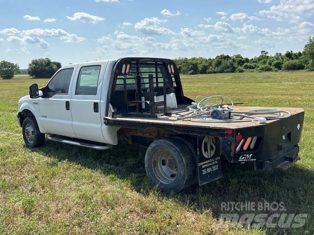 Ford F350 Platós / Ponyvás teherautók