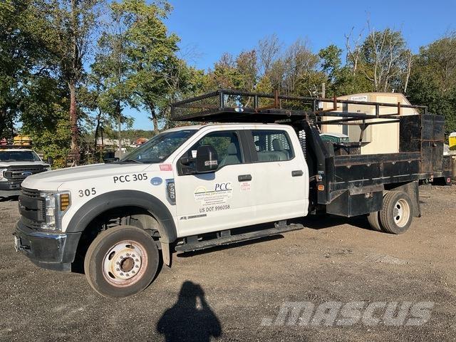 Ford F450 Platós / Ponyvás teherautók