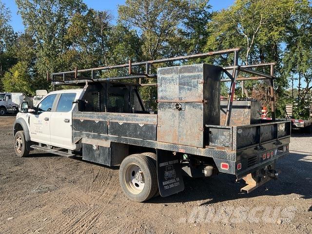 Ford F450 Platós / Ponyvás teherautók