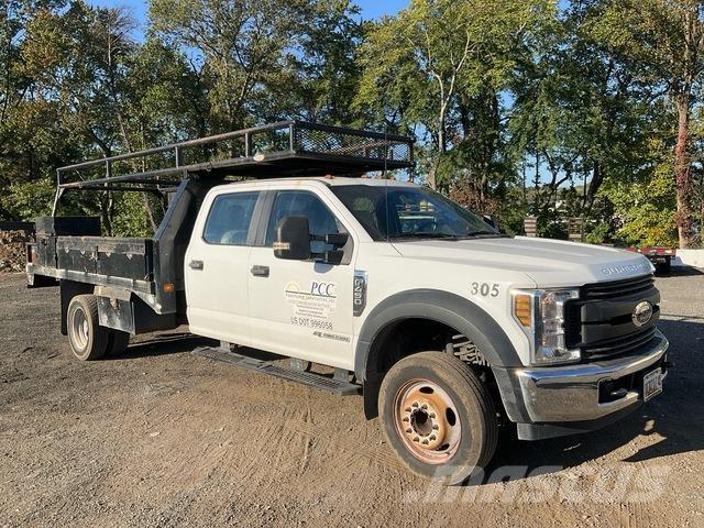 Ford F450 Platós / Ponyvás teherautók