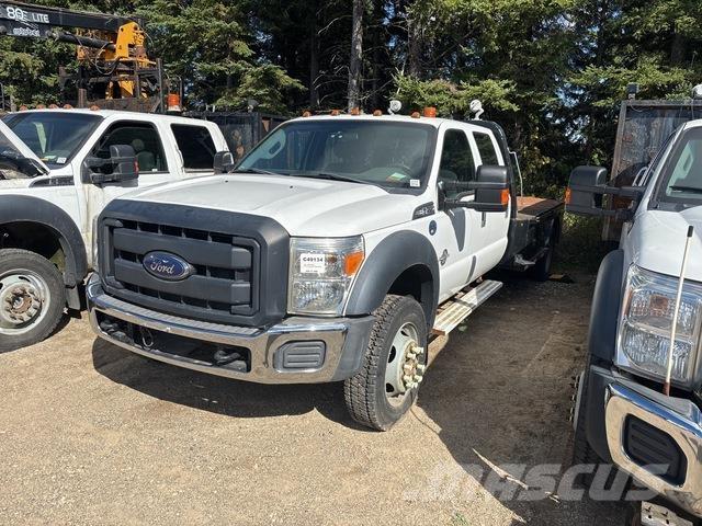 Ford F550 Platós / Ponyvás teherautók