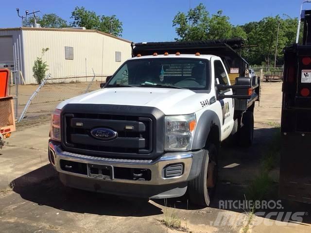 Ford F550 Billenő teherautók