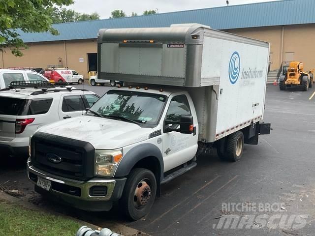 Ford F550 Dobozos teherautók