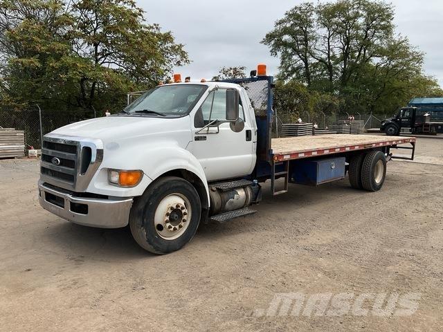 Ford F650 Platós / Ponyvás teherautók