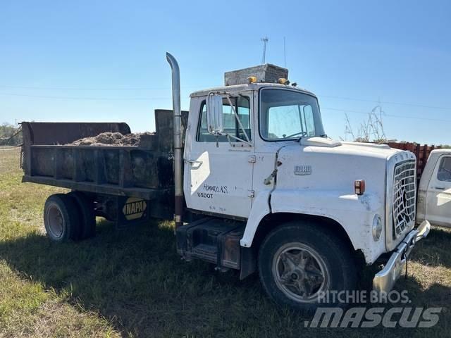 Ford F7000 Billenő teherautók