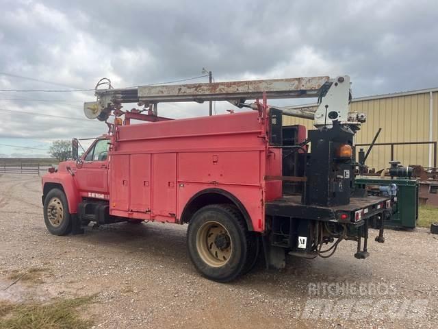 Ford F800 Kis teherszállító/Platós kocsi