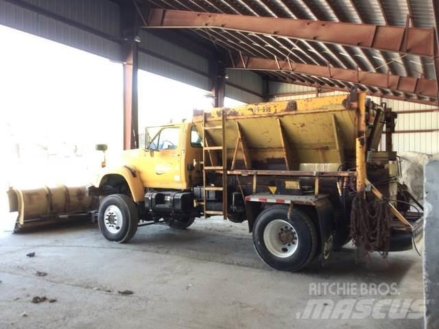 Ford F800 Hóeltakarítók