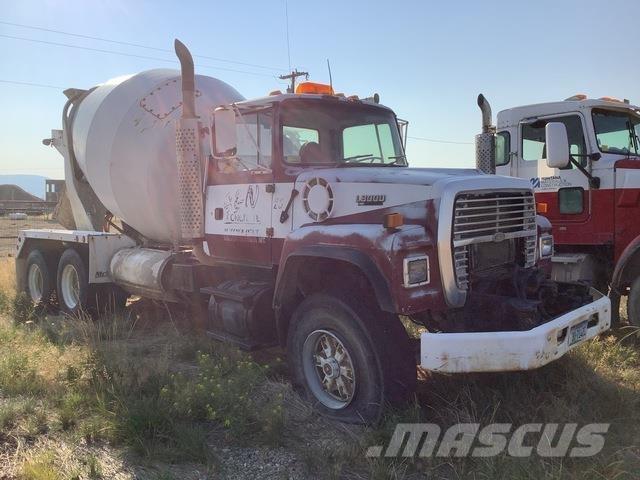 Ford L8000 Egyéb
