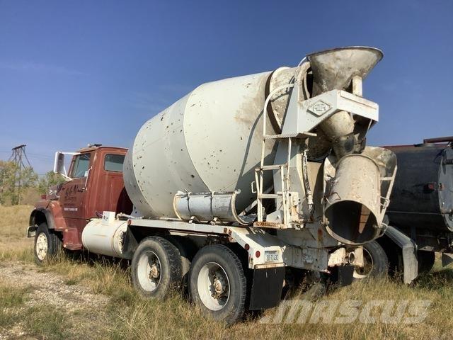 Ford L8000 Egyéb