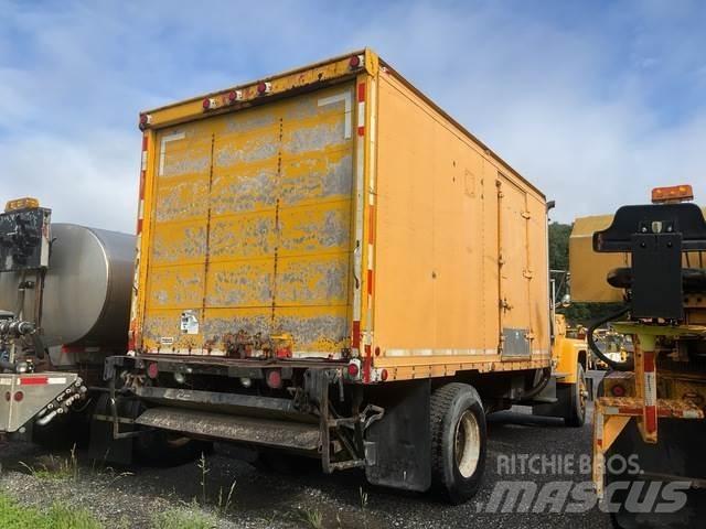Ford L8000F Dobozos teherautók
