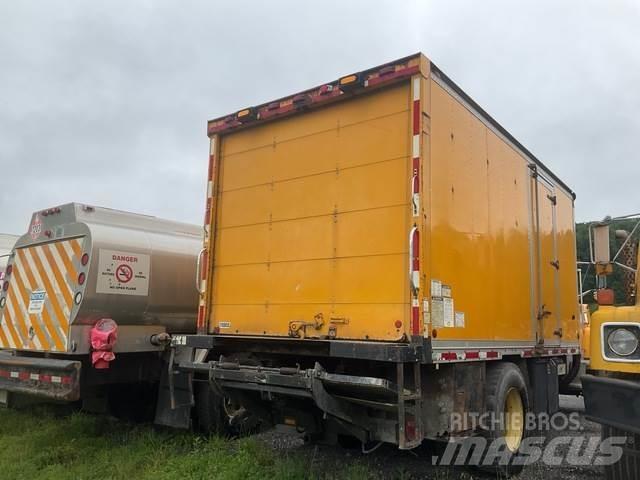 Ford L8000F Dobozos teherautók