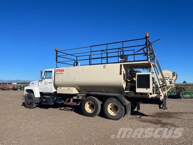 Ford L9000 Egyéb mezőgazdasági gépek