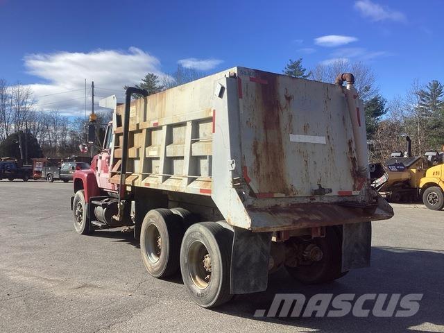 Ford L9000 Vízszállító teherautók