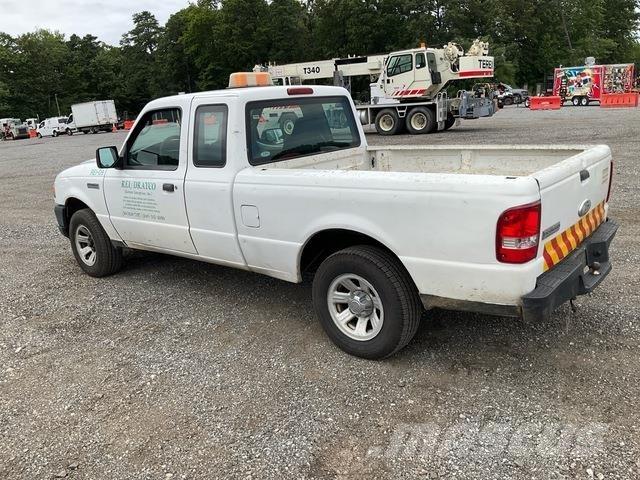 Ford Ranger Kis teherszállító/Platós kocsi
