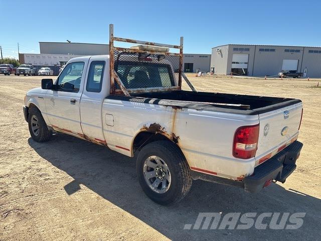 Ford Ranger Kis teherszállító/Platós kocsi