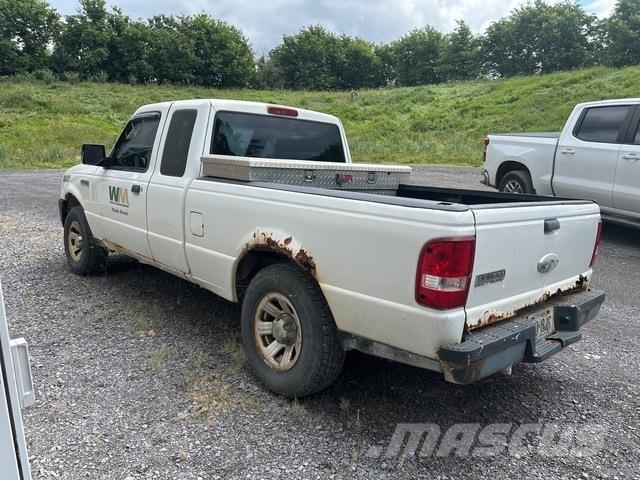 Ford Ranger Kis teherszállító/Platós kocsi