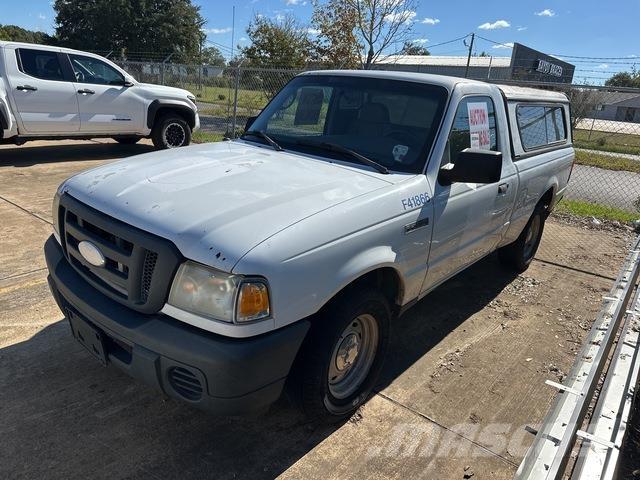 Ford Ranger Kis teherszállító/Platós kocsi