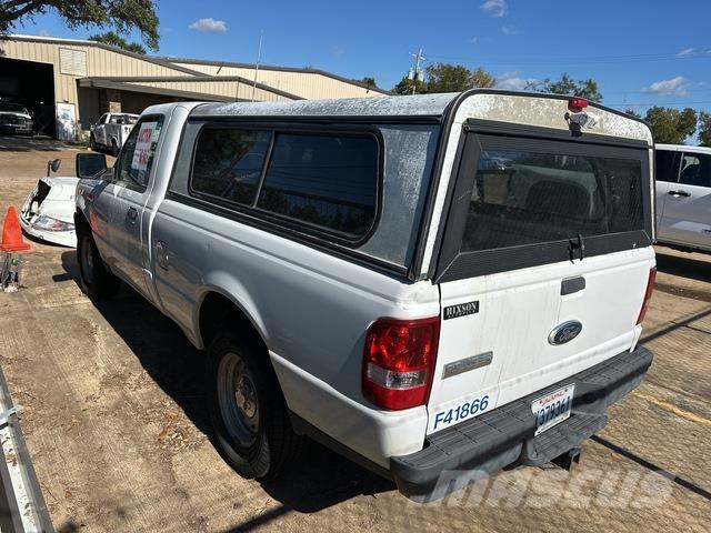 Ford Ranger Kis teherszállító/Platós kocsi