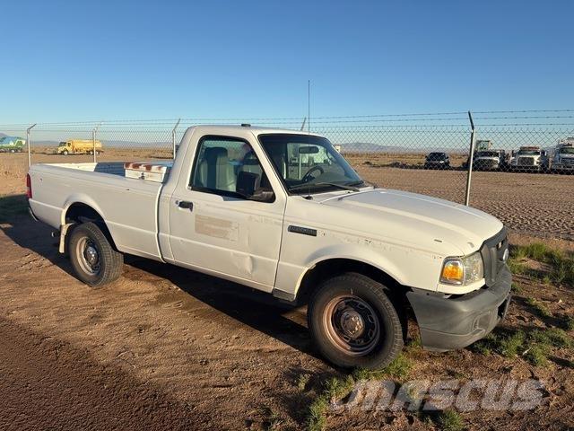 Ford Ranger XL Kis teherszállító/Platós kocsi