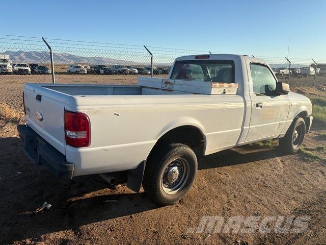 Ford Ranger XL Kis teherszállító/Platós kocsi
