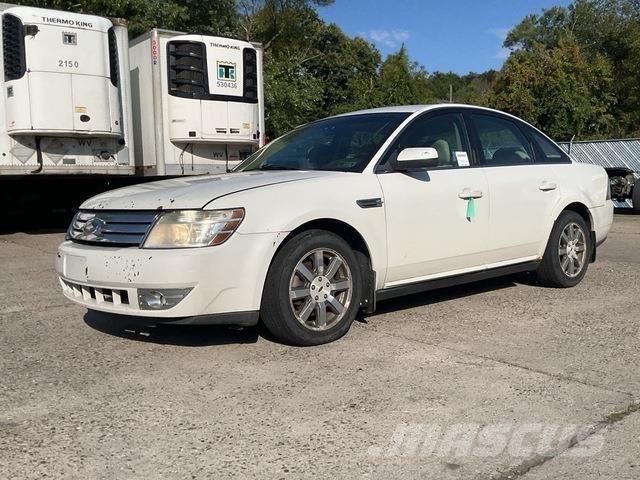 Ford Taurus Kistehergépjárművek