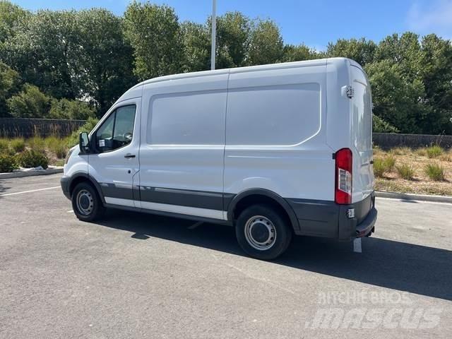 Ford Transit Transporterek