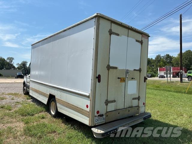 Ford Transit Dobozos teherautók