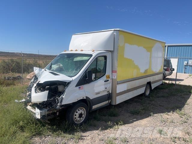 Ford Transit Transporterek
