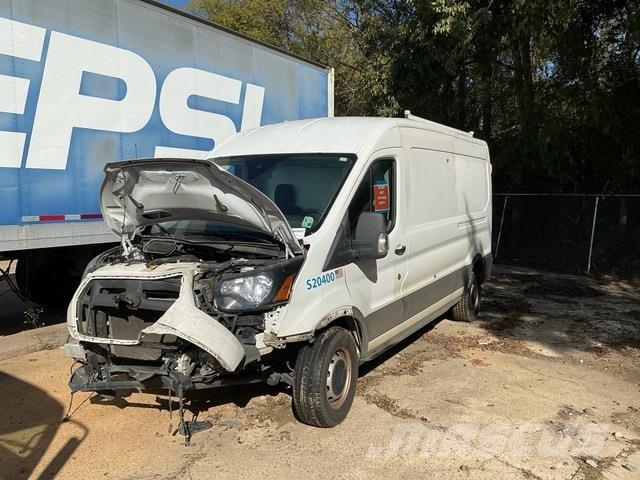 Ford Transit Transporterek